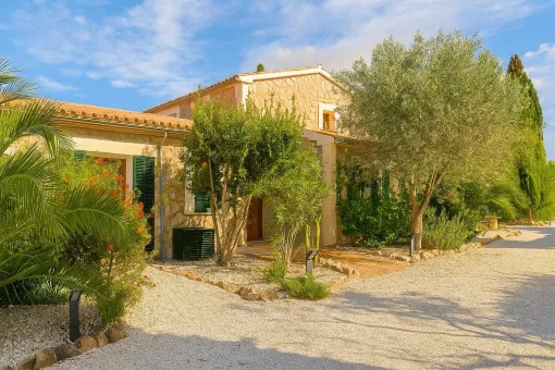 Alcudia, Alcúdia/Pollença: Finca with ETV license, sea & mountain views, pool – 5 bedrooms/5 bathrooms — photo 5