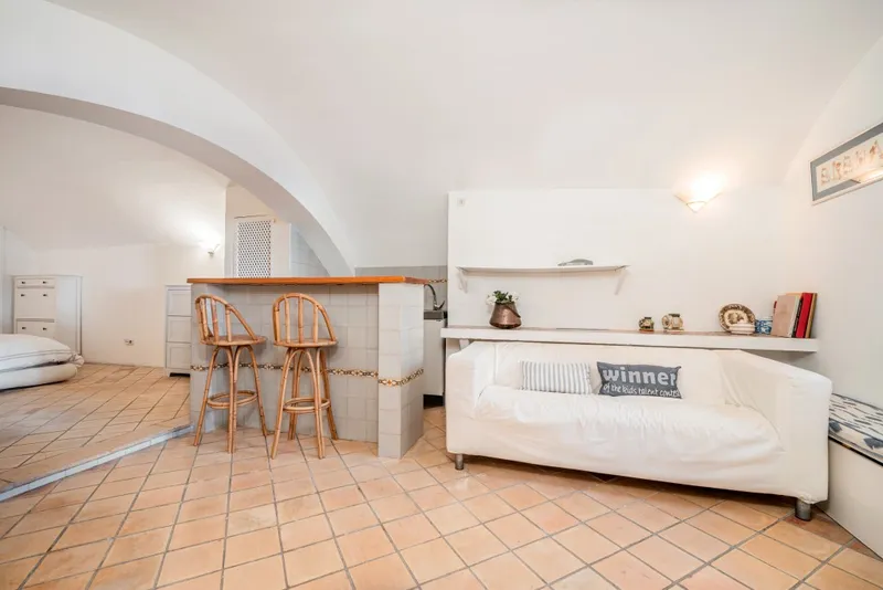 Charming property apartment for sale in Palma de Mallorca with private terrace and garden — photo 8