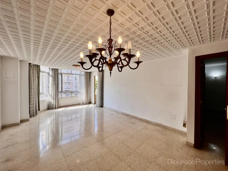 Flat for sale in Palma de Mallorca, Mallorca, Baleares, Spain — photo 2