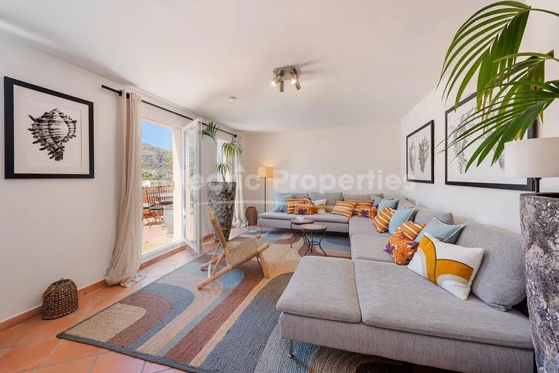 Town house with rental license for sale in the heart of Pollensa, North Mallorca — photo 3