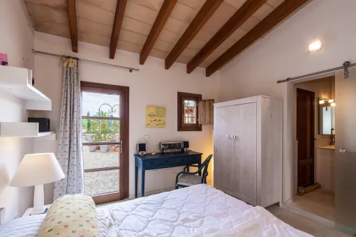 Cales de Mallorca, stately and luxurious country finca with breathtaking sea views and holiday rental license in S'Espinagar — photo 5