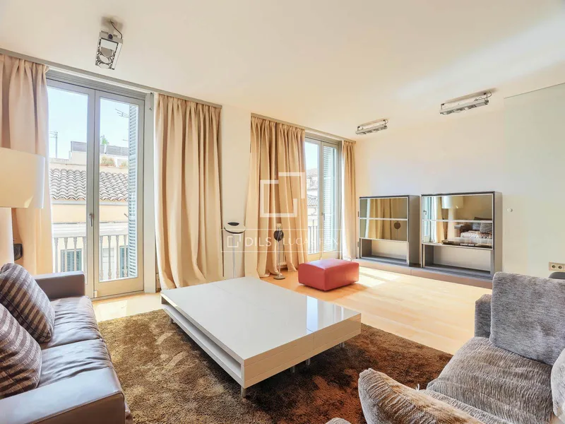 243m² apartment for sale in Palma de Mallorca — photo 1