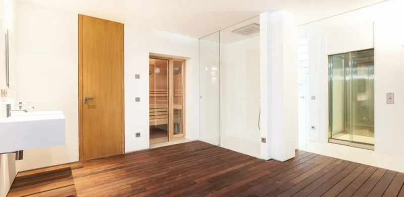 Holiday and seasonal rental: Villa with sea access in Camp de Mar — photo 9