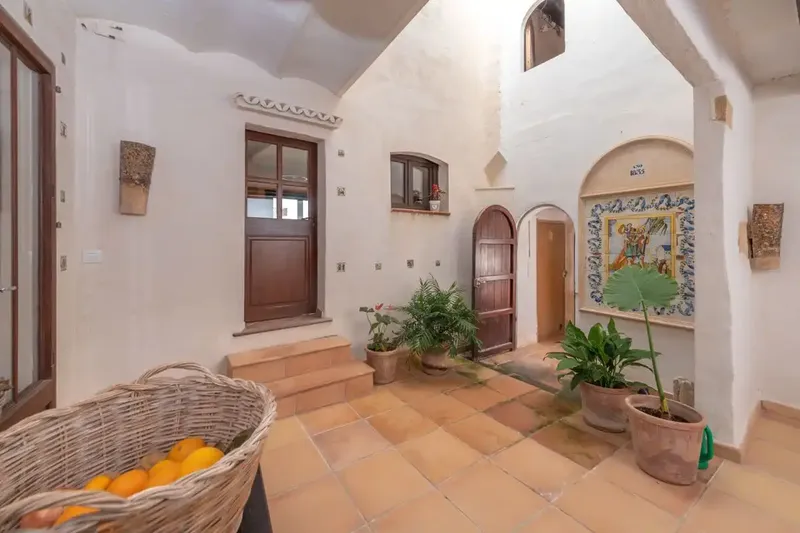 House in the center of Capdepera that preserves the charm of its historic architecture — photo 6