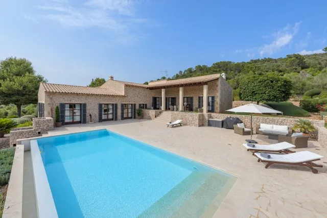 Luxury finca with immaculate gardens for sale near Artà, Mallorca — photo 12