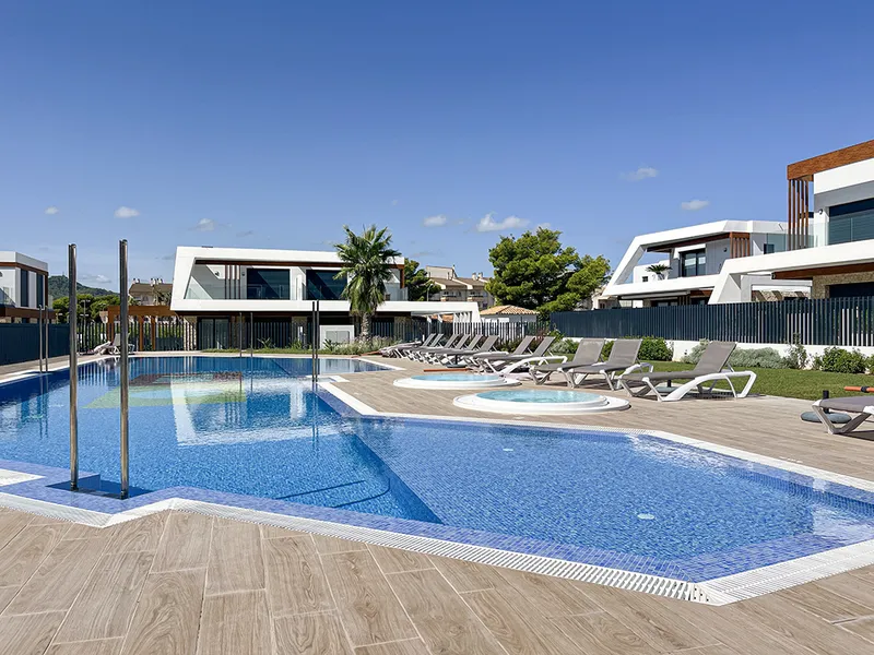 New modern terraced house in a popular residential complex in Cala Ratjada — photo 3