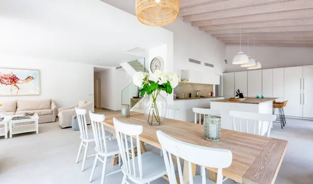 Villa just steps from the Yacht Club in Puerto de Andratx — photo 6