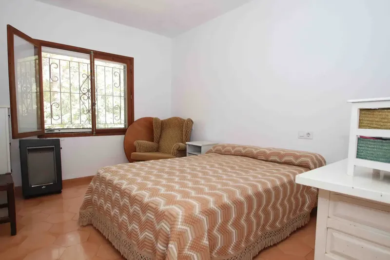 This charming rustic finca was built in 1970 on a natural plot of approx. 4,742 m² near Llucmajor and offers an opportunity — photo 10