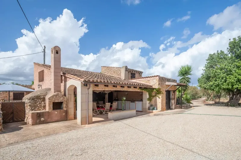 Don't miss the opportunity to live in the countryside, surrounded by nature on a magnificent rustic estate between Sencelles and Santa Eugenia — photo 11