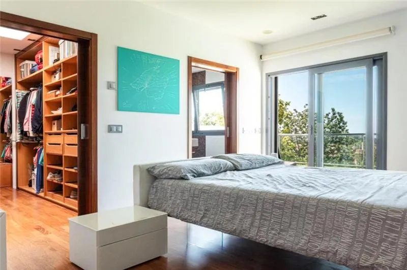 Designer detached villa with swimming pool and panoramic views over Palma and the sea on a plot of approx. 935 m² — photo 8