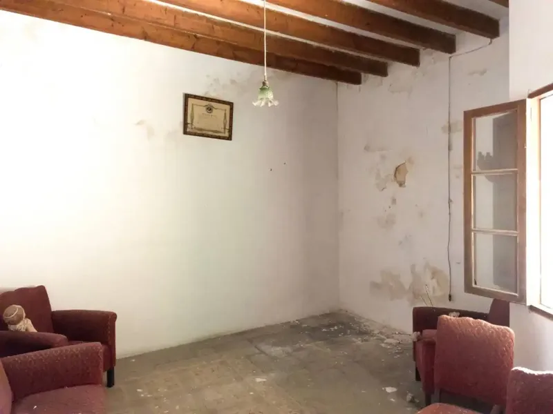Large house with patio in the center of Muro — photo 9