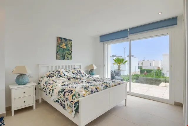 Modern three-bedroom coastal villa with sun-drenched terraces for sale in Sa Ràpita — photo 5