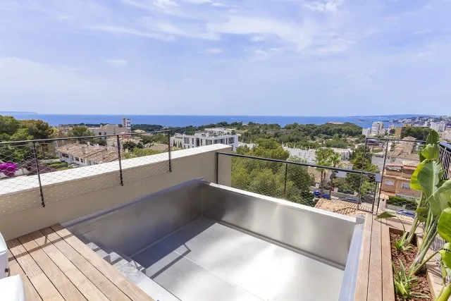 Luxury duplex penthouse with rooftop pool, for sale in Palma, Mallorca — photo 2