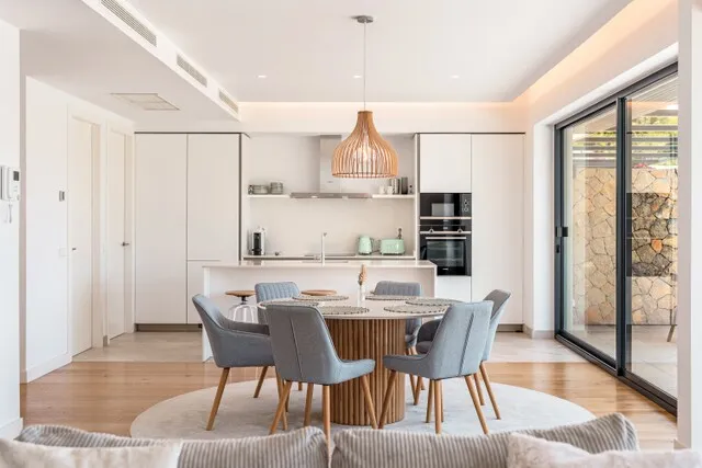 Luxury townhouse with private pool for sale in Cala Vinyes, Southwest Mallorca — photo 5