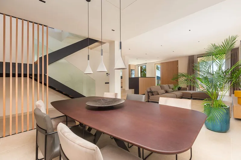 High-quality villa in a quiet location above the bay — photo 5