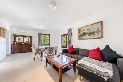 Bright corner apartment in Porto Cristo, 117 sqm — photo 1
