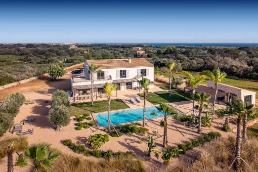 Portocolom, Mediterranean new-build finca with high-quality fittings and large pool near Portocolom — photo 3