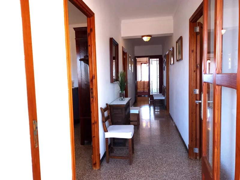 IA-104 4-bedroom apartment on the first line of the sea — photo 11