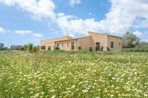 Campos: New-build finca with natural stone facade and pool in a quiet location between Campos and Es Trenc — photo 2