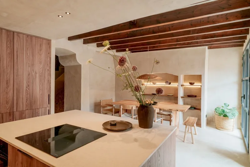 In Es Llombards, a renovated town house with an exquisite style, ready to move into — photo 6
