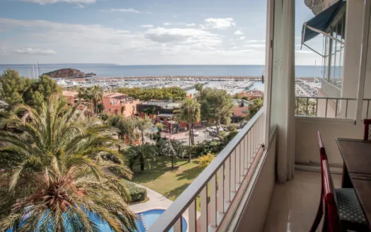 Semi Refurbished apartment in Puerto Portals – FOR RENT — photo 1