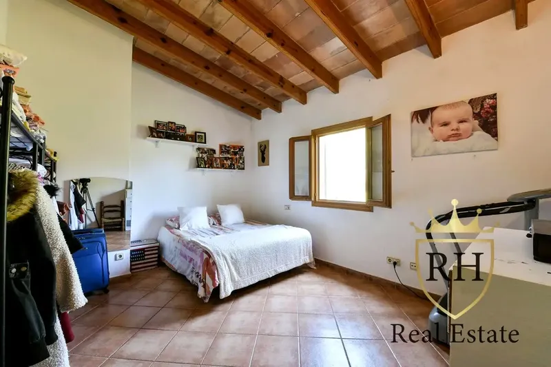 Discover this charming rustic house located in the quiet area of Arta. — photo 11