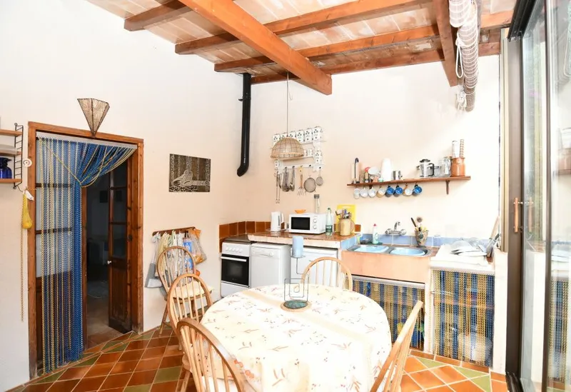 Cozy semi-detached country house on a quiet plot 800 meters from Santanyí — photo 12