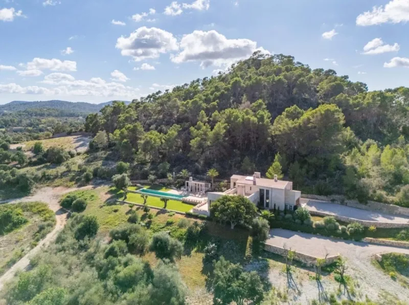 Finca Es Castell – The southeast of Mallorca at its finest: Calm, exclusive, and full of quality of life. — photo 6