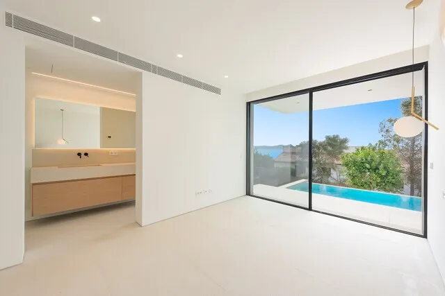 Spectacular new villa with unobstructed sea views for sale in Alcudia, Mallorca — photo 12