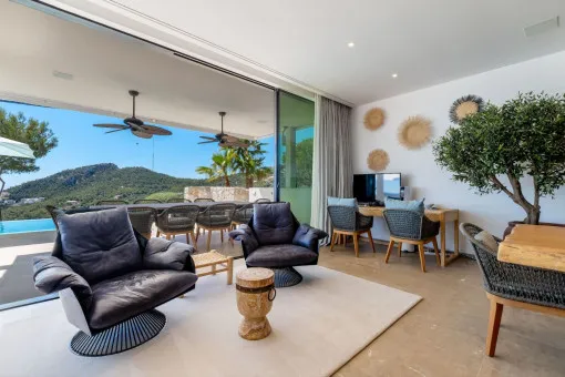 Puerto Andratx, Unique Villa Consisting of a Main House and 2 Guest Houses with Stunning Views in Port Andratx — photo 7