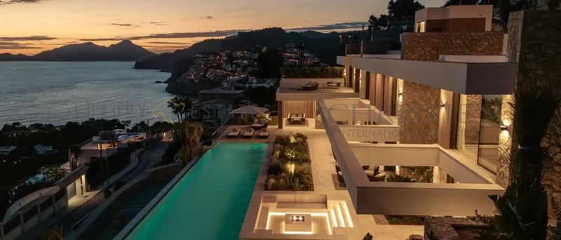 Modern newly built villa in Port Andratx with impressive sea views and large infinity pool — photo 1