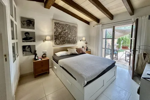 Santanyi, finca with idyllic garden and sunny terraces near Santanyí — photo 11