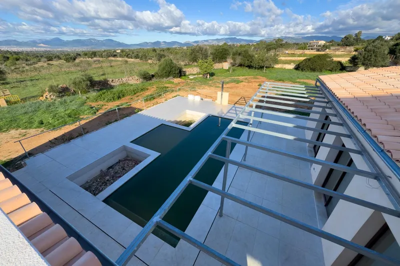Farmhouse with panoramic views — photo 8