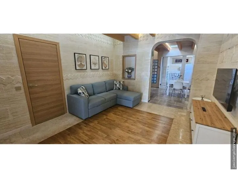Rental of semi-detached house on Calle d'En Gual — photo 2