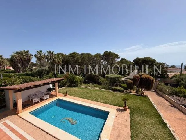 260m² detached house with 5 bedrooms, pool & sea views for sale — photo 1