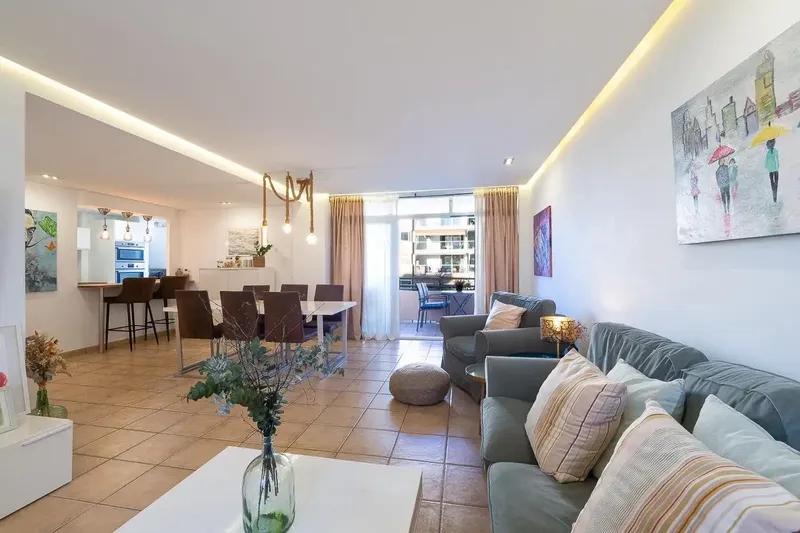 Exclusive apartment in one of the most sought-after and prestigious areas of southwest Mallorca, Port Adriano, an elite marina — photo 10
