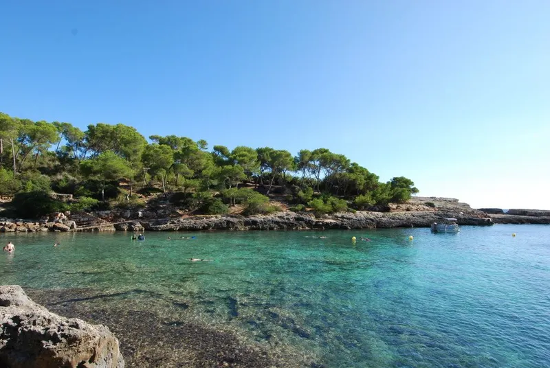 Urban plot with many possibilities above the marina of the port of Cala D'or — photo 3