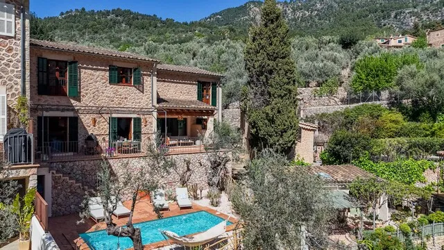 Authentic stone house with panoramic views for sale in Fornalutx, West Mallorca — photo 1