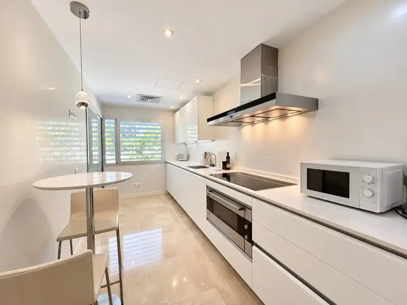 Exclusivo apartamento de nueva construcción en una lujosa comunidad residencial de Old Bendinat, una de las zonas más prestigiosas y demanda — photo 7