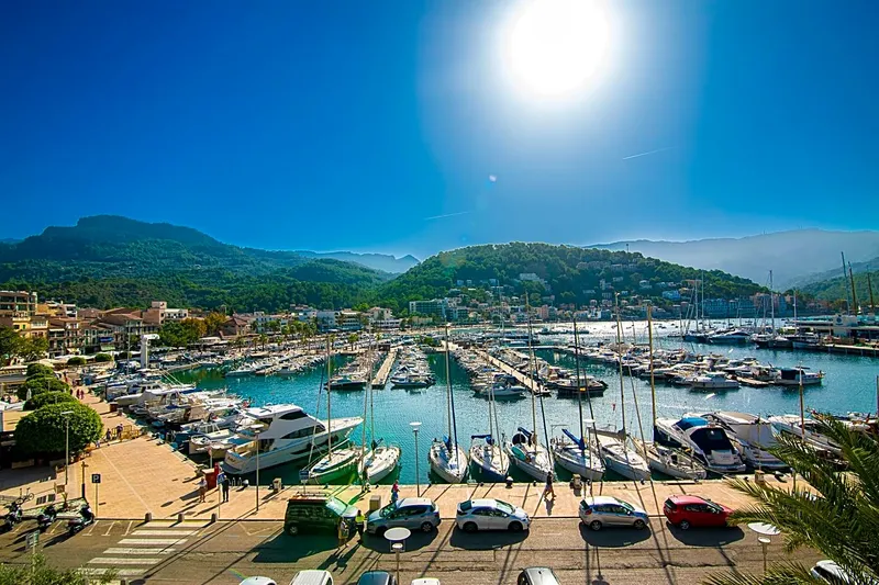 Opportunity in Port de Sóller with stunning views of the port and the bay! — photo 1