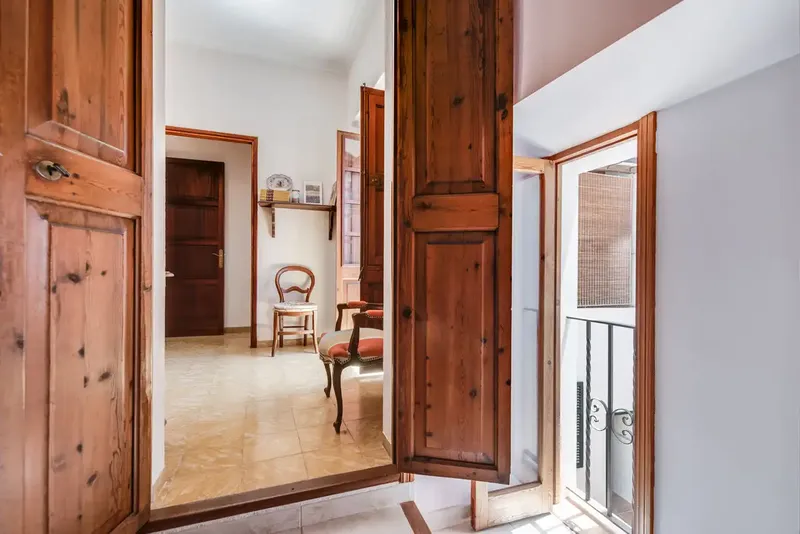 Charming Mallorcan townhouse in Sóller with views of the cathedral and mountains, just a few minutes' walk from — photo 12