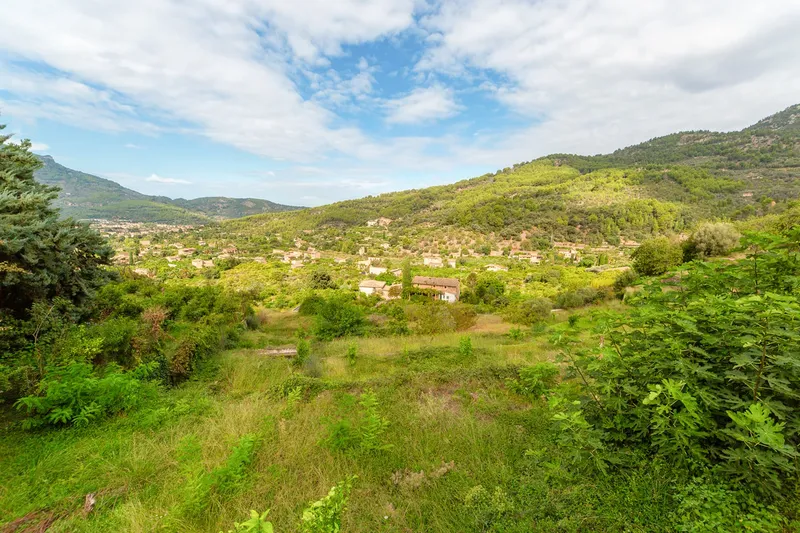 Two properties with vacation rental license in Fornalutx — photo 12