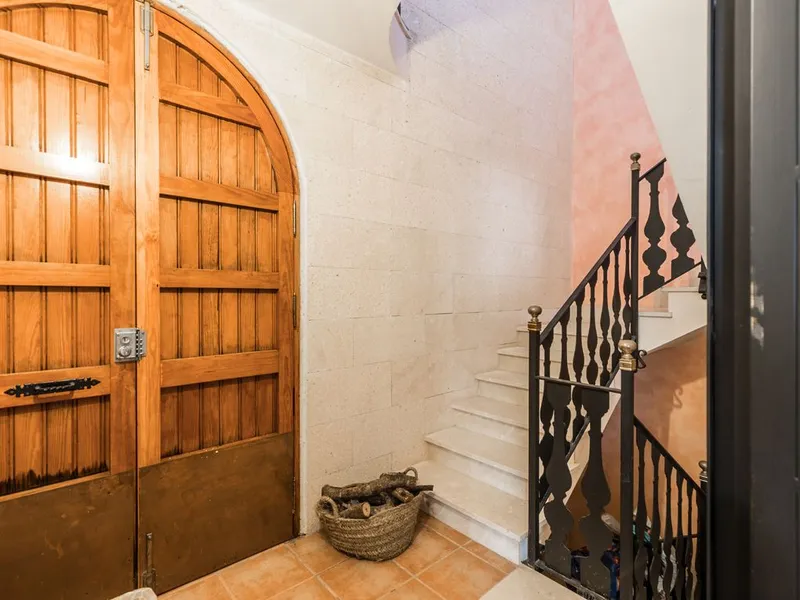 Spacious Finca for Sale in Algaida — photo 7