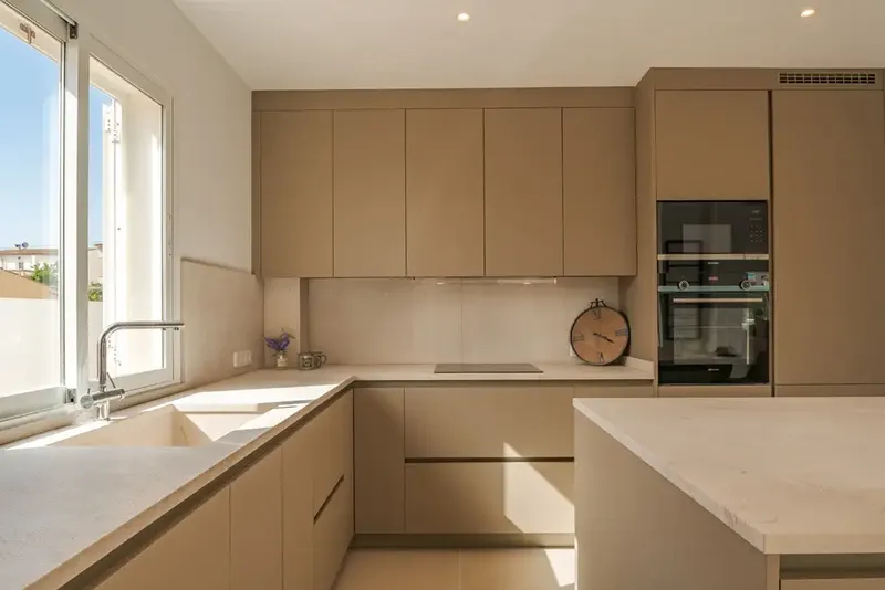 Luxury property — photo 8
