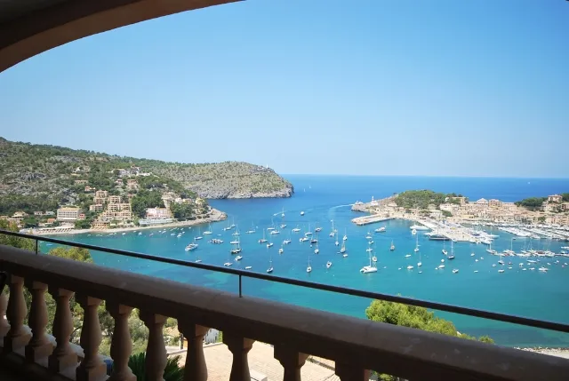 Modern apartment with pool in Port de Sóller — photo 1