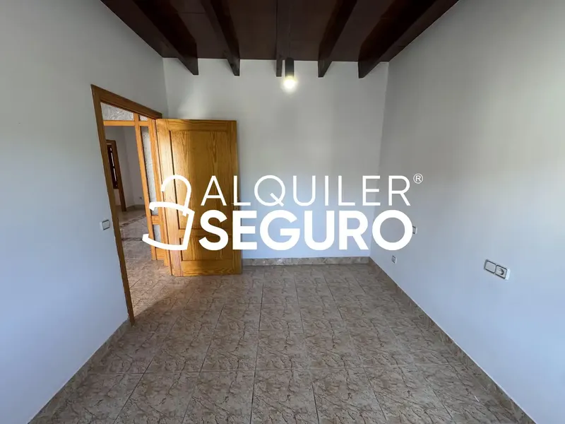Spectacular ground floor for rent! — photo 4