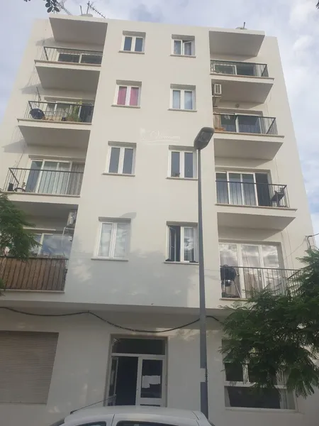 Singular Building — photo 1
