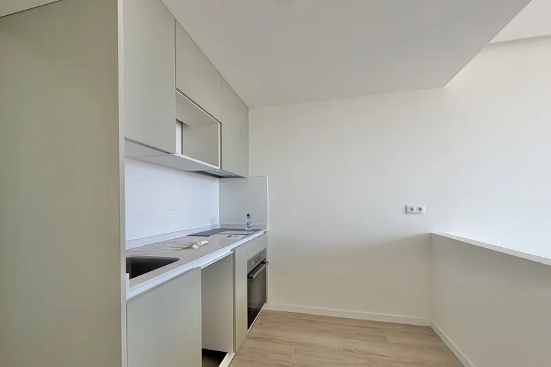 Unfurnished new build apartment with parking in Palma — photo 7