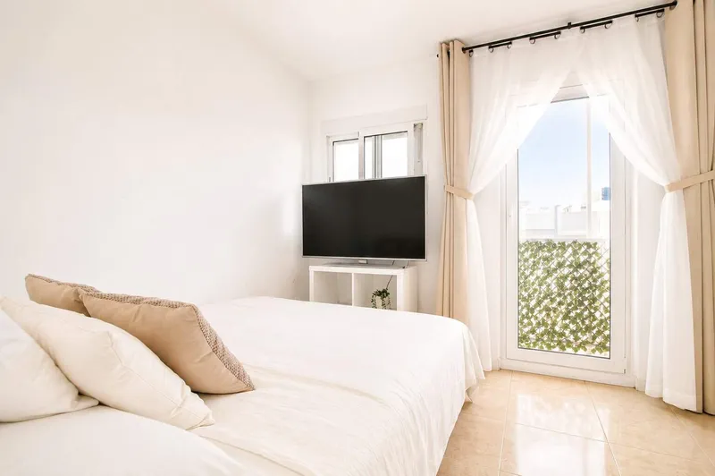 198m² Penthouse with 6 rooms, 4 bathrooms and balcony for sale — photo 9