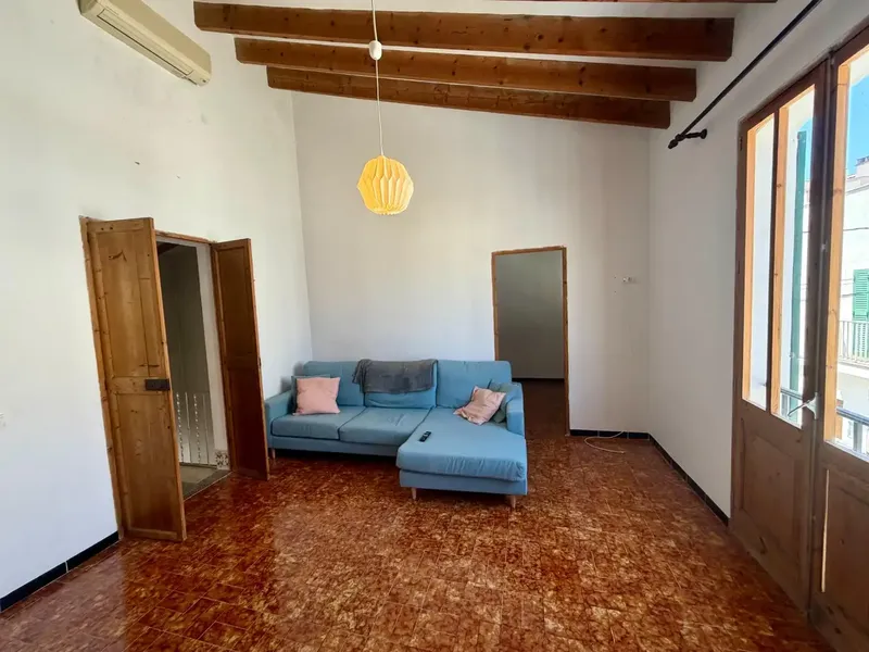In the village of Andratx, we describe a property to renovate with great potential. — photo 8
